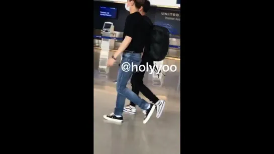 [VK][180724] MONSTA X fancam @ Newark Airport