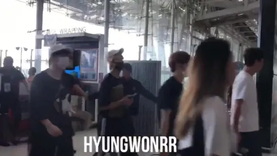 [VK][180701] MONSTA X fancam @ Bangkok Airport