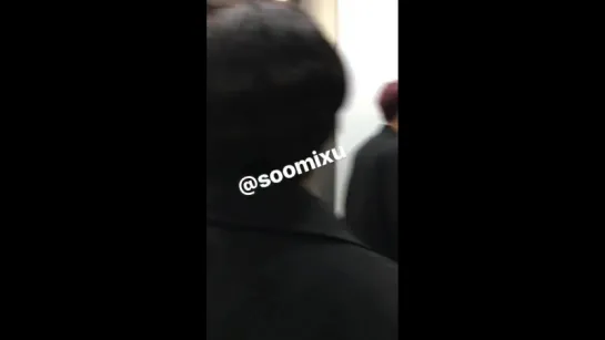 [VK][180616] MONSTA X fancam @ Heathrow Airport