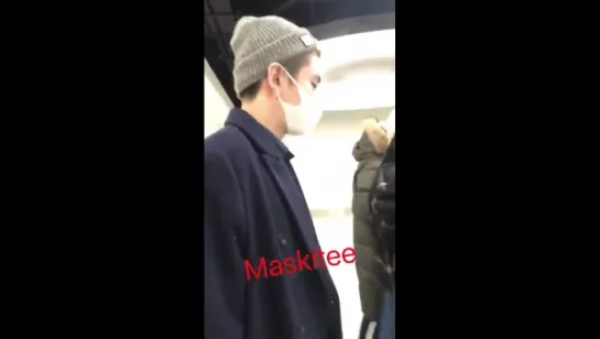 [VK][180127] MONSTA X Fancam @ Heathrow Airport