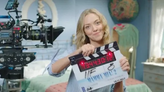 Behind-the-scenes footage of the Mamma Mia 2 cast on set