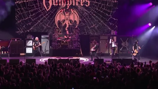 Hollywood Vampires ~ The Boogieman Surprise [Live]