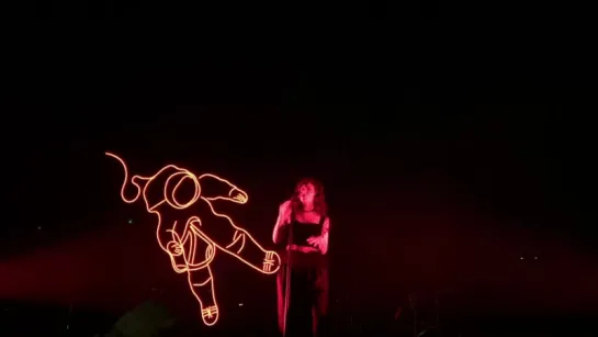 Lorde - Intro & Homemade Dynamite (Live @ Glasgow, Melodrama World Tour)