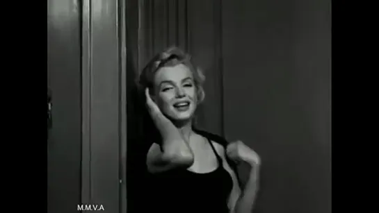 Footage of Marilyn Monroe in NYC 1956 - "I'm Going To Retire To Brooklyn" Radio Interview 1955