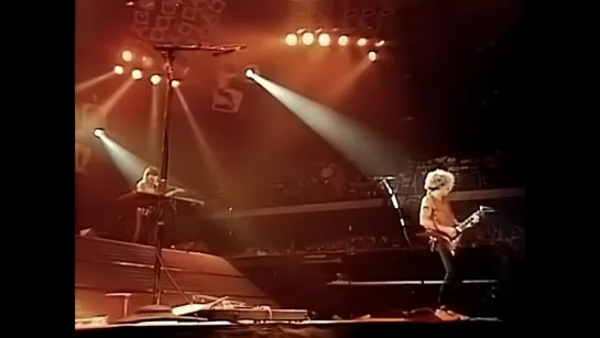 Van Halen - Why Can't This Be Love (Live)