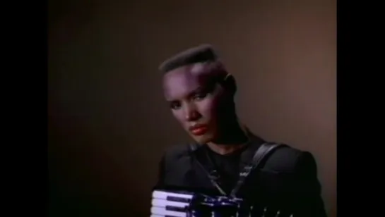 Grace Jones - I've Seen That Face Before(1988)