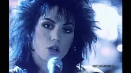 Joan Jett - I Hate Myself For Loving You