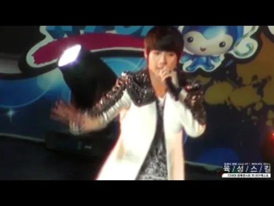 [FANCAM][12.06.09] BTOB - Insane (Sungjae Focus) @ 2012 Yeosu Expo KPOP Wave Concert