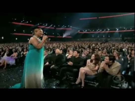 Queen Latifah chatting with Kristen, Robert, and Taylor at PCA(2011)