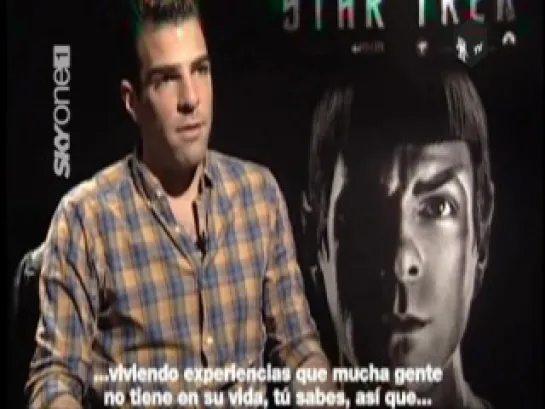 Zachary Quinto - Mexico 2009 STT