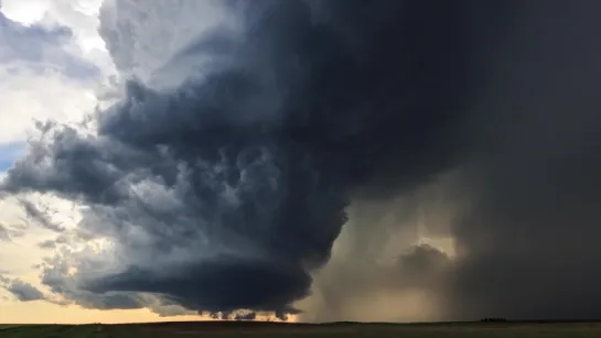 FRACTAL - 4k StormLapse