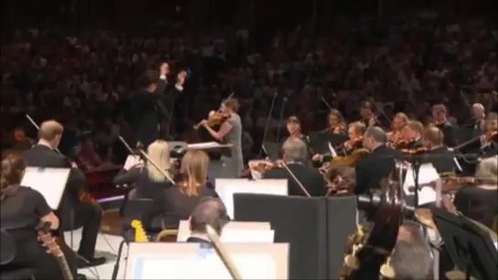 John Williams - Schindler's List Theme (Chloe Hanslip, conducted by Keith Lockhart))