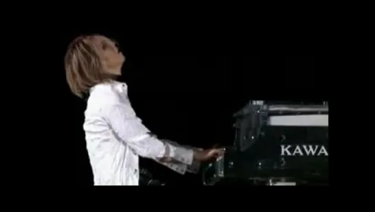 YOSHIKI - piano solo (hide memorial summit)