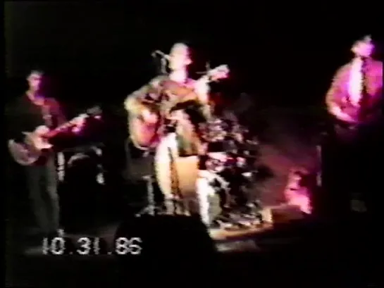 Pixies — The Holiday Song • Live In Boston 101986