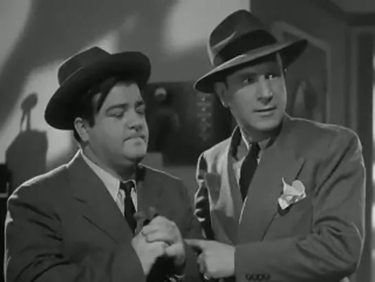 Abbott y Costello ¿Quién mató a quién? (Kenton, 1942)