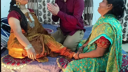 DESI  AUNTY