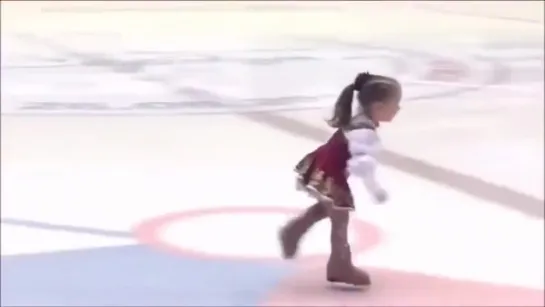 СПОРТ Sports Юная Фигуристка 2,5-года Figure Skating Funniest Babies