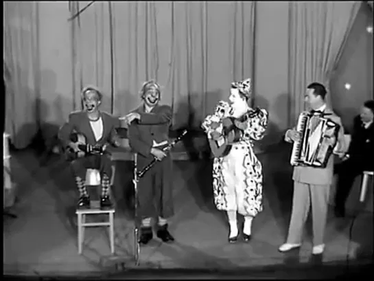 Les Rudi Llata Circus ( Clowns ) Télé-Luxembourg -1957