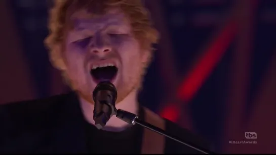 Ed Sheeran - Shape of You, Castle on the Hill | LIVE at iHeart Music Awards 2017