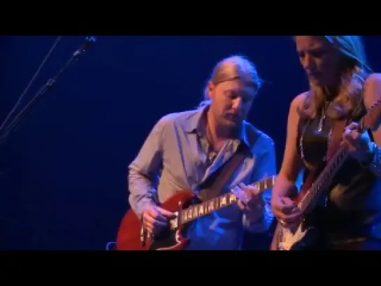 Tedeschi Trucks Band - It's So Heavy (Live in Austin)