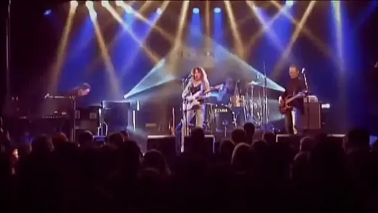 The Guitar Gods - Ana Popovic - "Don't Bear Down on Me" / "Sitting on top of the World"