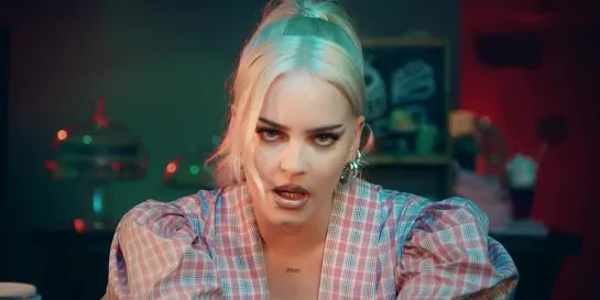 Anne-Marie x Aitch - PSYCHO