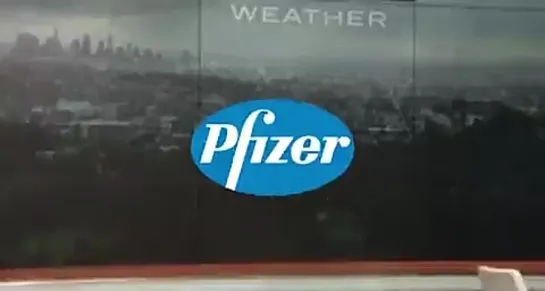 «Спонсор данного репортажа — корпорация Pfizer». Вирусное видео о многочисленных обмороках ведущих и репортеров после пандемии.