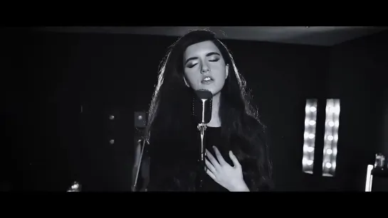 035 Angelina Jordan Singing Diva Million Miles (Live in Studio)