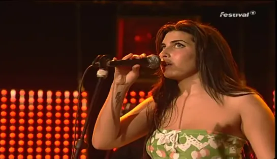 Amy Winehouse Live 8th September 2004 at New Pop Festival FULL SHOW