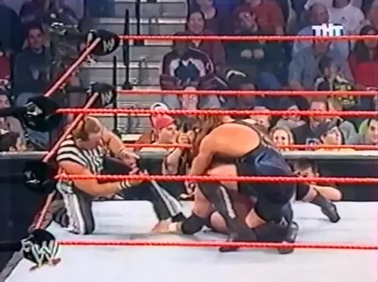 RAW (02.12.2002)