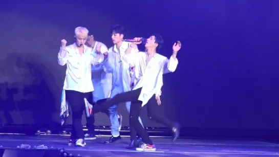 20180818 iKON CONTINUE TOUR in SEOUL LOVE SCENARIO BEAUTIFUL B.I Fancam _ 아이콘