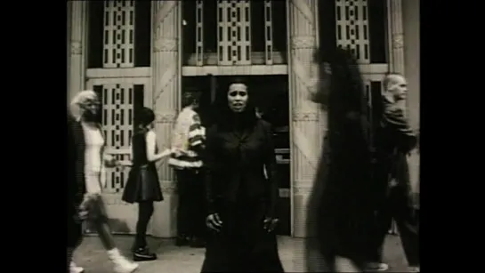 Youssou N`Dour & Neneh Cherry - 7 Seconds (1994)