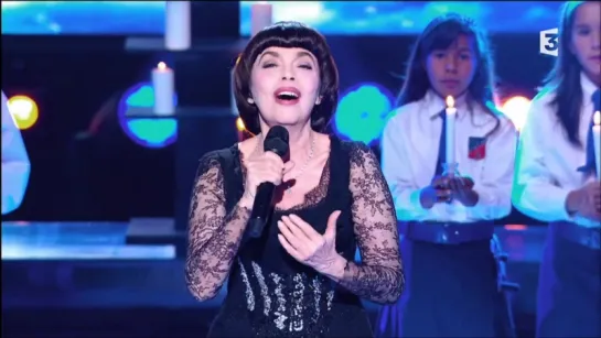 Mireille Mathieu ♫ La colombe de Noël ♪ 28 décembre 2015 sur France 3.