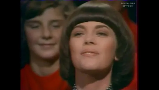 Mireille Mathieu ♫ Tous les enfants chantent avec moi ♪ 1975