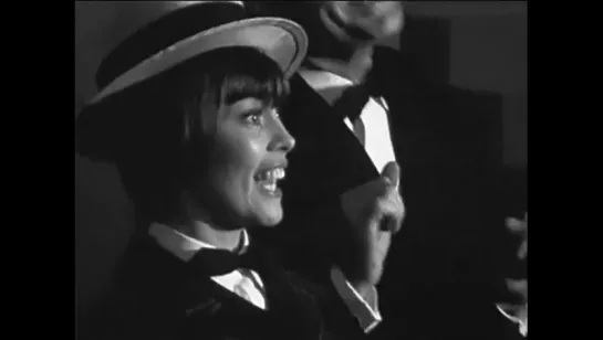 Mireille Mathieu ♫ Seuls Au Monde ♪ 1967 (video-montage)