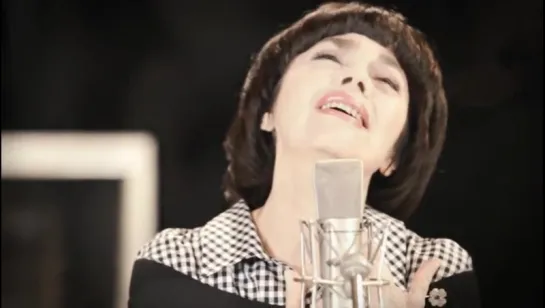 Mireille Mathieu ♪ Une Vie d'Amour - Live (Version Studio)