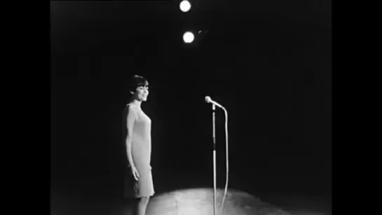 Mireille Mathieu ♫ Viens dans ma rue ♪ Olympia, 1966