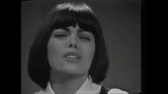 Mireille Mathieu ♫ A quoi tu penses, dis ♪ 1972