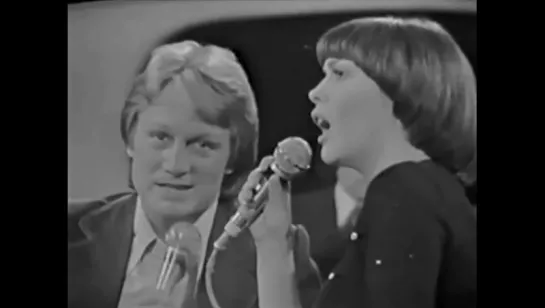 Mireille Mathieu et Claude François ♪ Сomme d’habitude (Midi Trente, 27.06.1973)