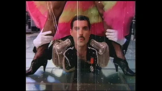 13 Music Video Freddie Mercury Queen Living On My Own (Official Remix Remastered 1993) 3