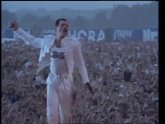 1 Music Video Freddie Mercury Queen The Show Must Go On 1