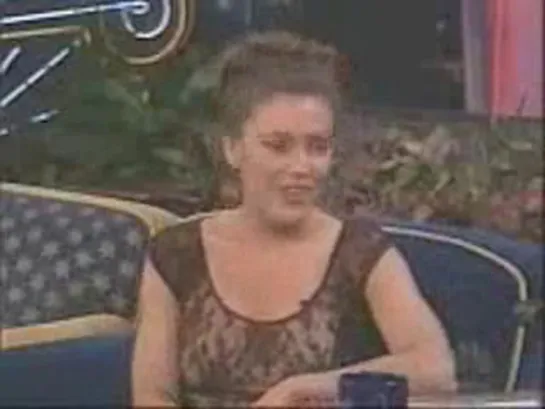 alyssa milano ▪ the tonight show with jay leno {1997}