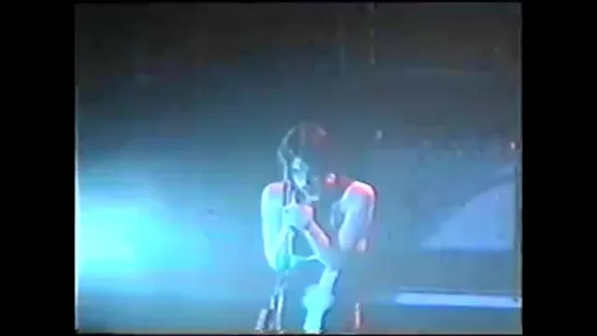 Placebo - Slackerbitch [ live at Brixton Academy 1998]