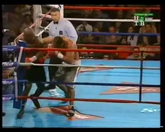 2001-03-23 Clifford Etienne vs Fres Oquendo