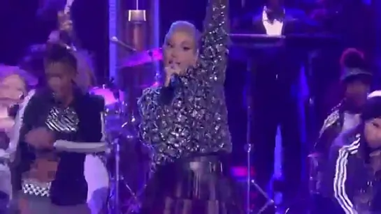 Gwen Stefani - Medley (Live @ The Tonight Show Starring Jimmy Fallon)