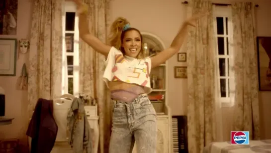 Tinashe lip syncs "All Night Long"