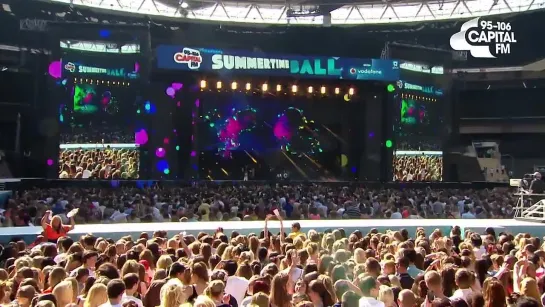 Ellie Goulding - Goodness Gracious (Capital Summertime Ball 2014)