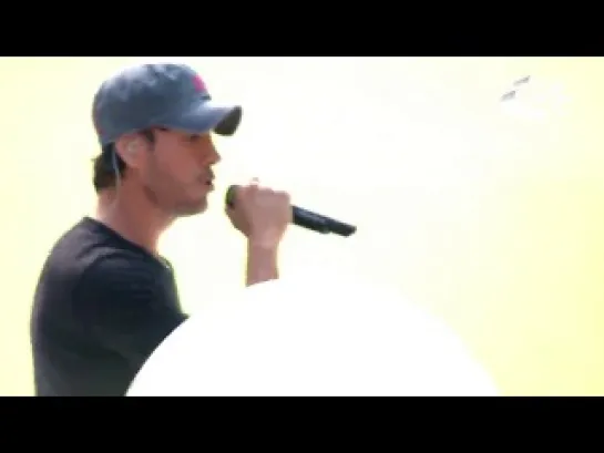 Enrique Iglesias – There Goes My Baby (Capital Summertime Ball 2014)