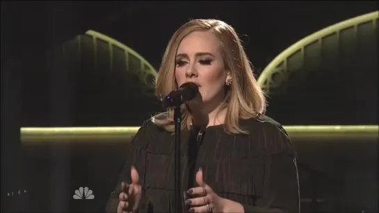 Adele - Hello (Saturday Night Live)