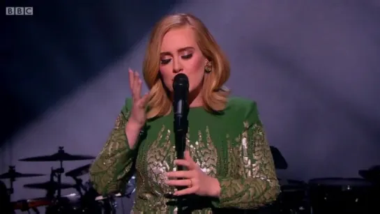 Adele - Rolling In The Deep (Live At BBC)